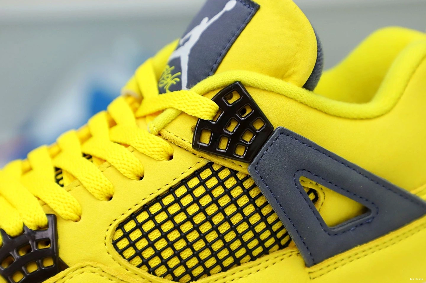 1st Kicks Shoes 4 Kimikick 1992 'LIGHTNING' AIR RETRO AIR JORDAN JORDAN Affordable 1113